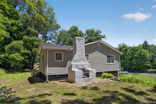 85 Toleman Road, Washingtonville, NY 10992