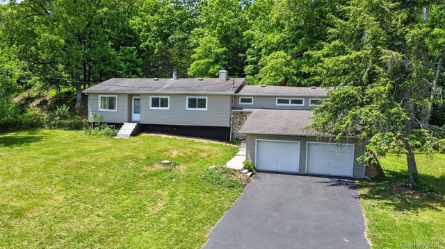 85 Toleman Road, Washingtonville, NY 10992