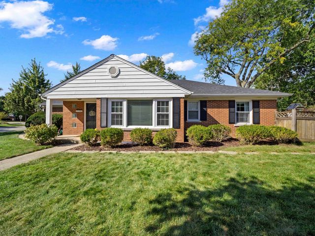 1100 Raleigh Road, Glenview, IL 60025
