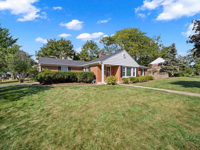 1100 Raleigh Road, Glenview, IL 60025