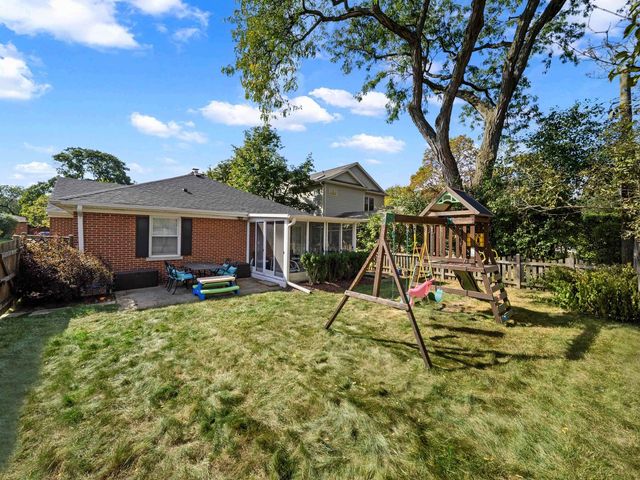 1100 Raleigh Road, Glenview, IL 60025