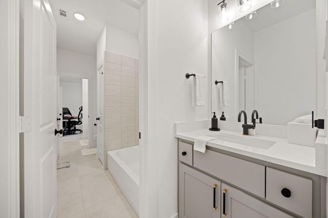 112 Bentwood Meadow Ln, Montgomery, TX 77356