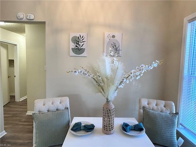 702 Howard PL, Norfolk, VA 23504