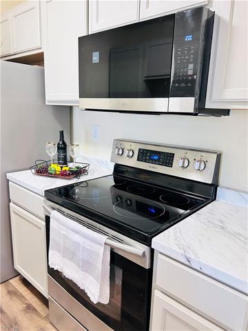 702 Howard PL, Norfolk, VA 23504