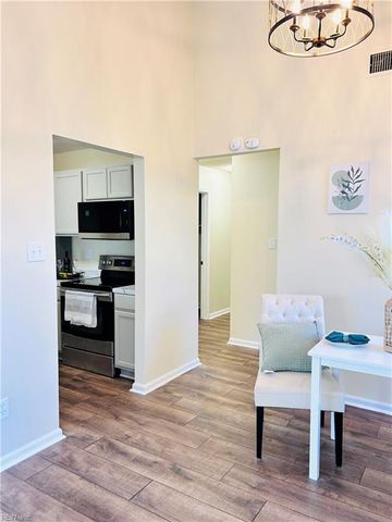 702 Howard PL, Norfolk, VA 23504