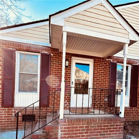 702 Howard PL, Norfolk, VA 23504