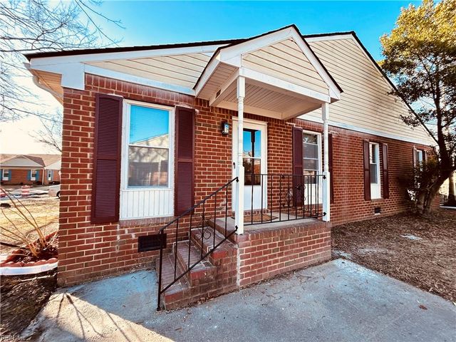 702 Howard PL, Norfolk, VA 23504