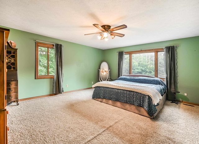 5994 Pine Tree Lane, Morgantown, IN 46160