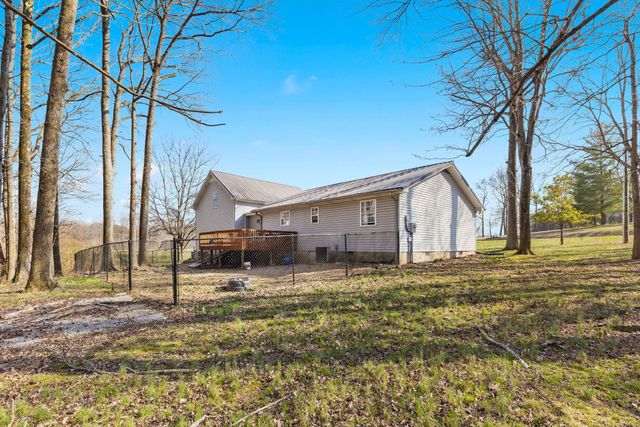 4016 Bentle Dr, Westmoreland, TN 37186