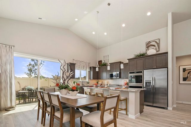 7728 E Westing House St, Nampa, ID 83687