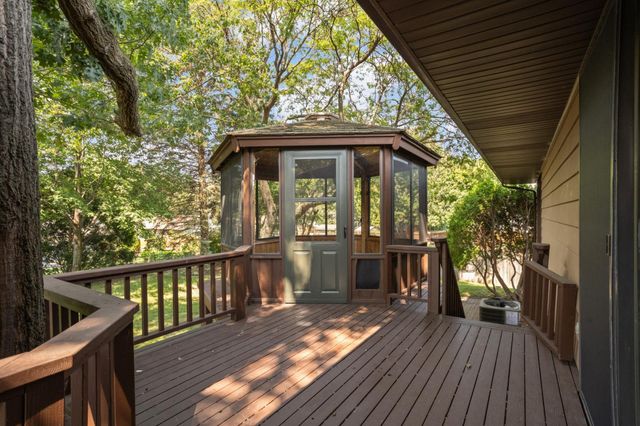 4695 Kent Street, Shoreview, MN 55126