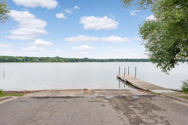 4695 Kent Street, Shoreview, MN 55126
