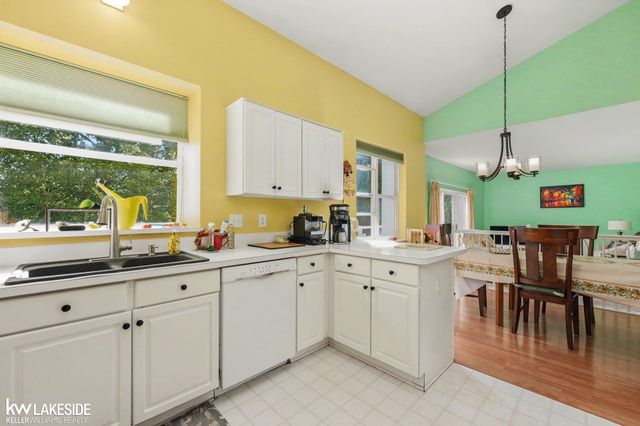 3020 Talon Circle, Orion Twp, MI 48360