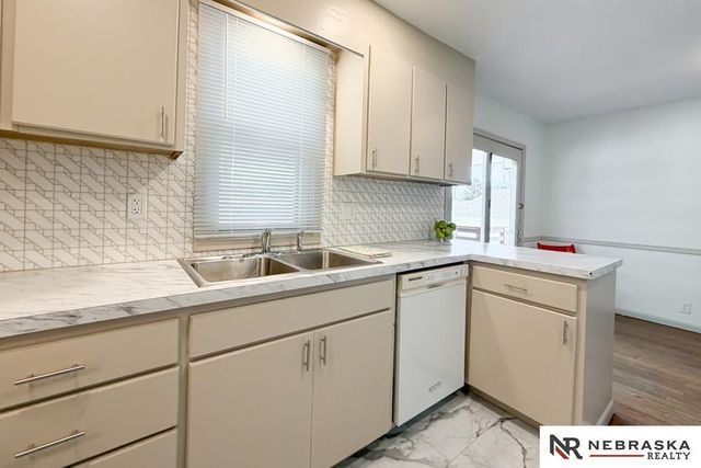 6451 William Street, Omaha, NE 68106