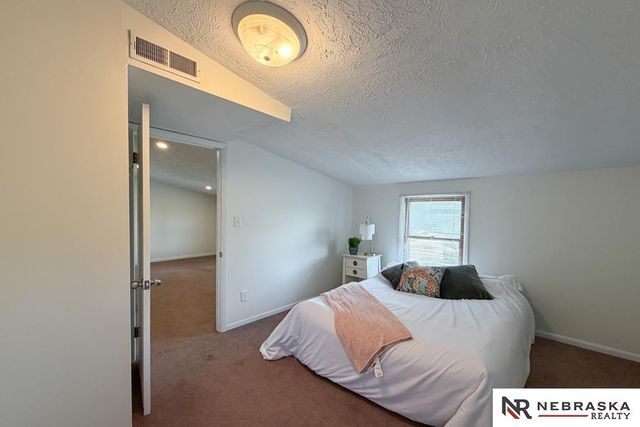 6451 William Street, Omaha, NE 68106