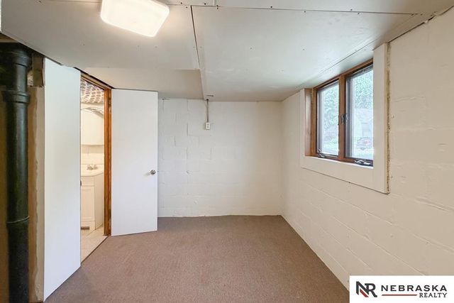 6451 William Street, Omaha, NE 68106