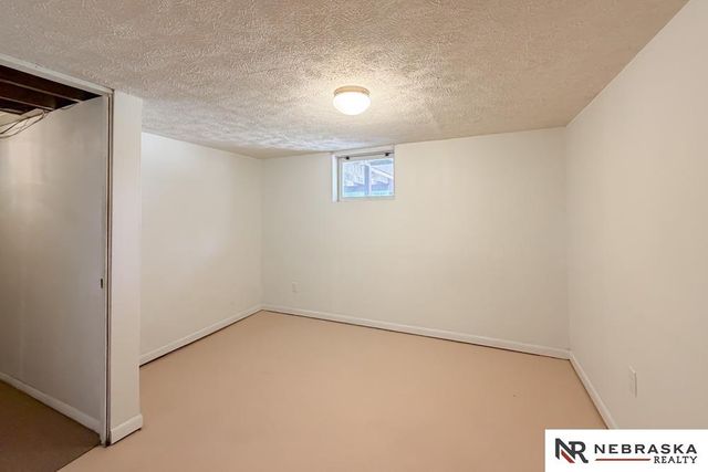 6451 William Street, Omaha, NE 68106