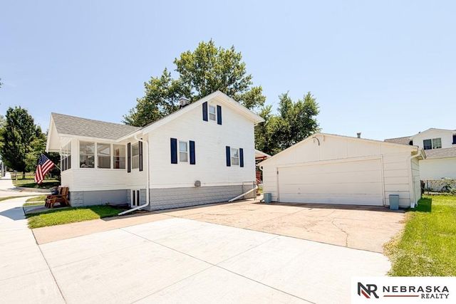6451 William Street, Omaha, NE 68106