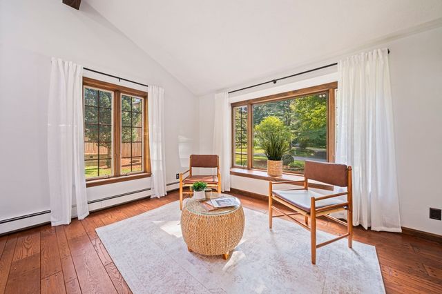 5 Cowdrey Ln, Acton, MA 01720