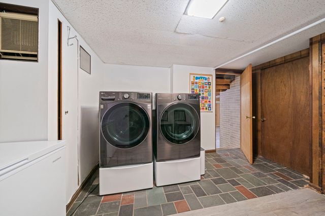 5 Cowdrey Ln, Acton, MA 01720