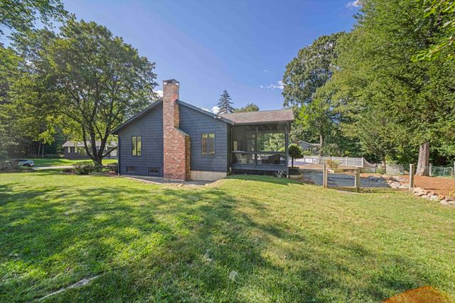 5 Cowdrey Ln, Acton, MA 01720