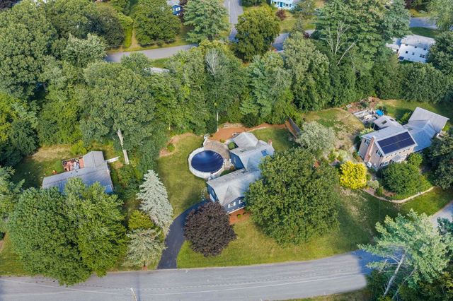 5 Cowdrey Ln, Acton, MA 01720