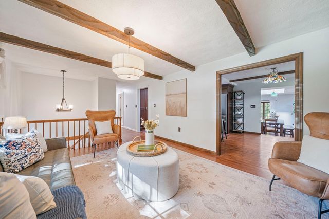 5 Cowdrey Ln, Acton, MA 01720