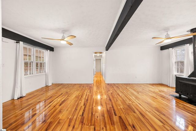 1016 Lee Vaughn Road, Simpsonville, SC 29681