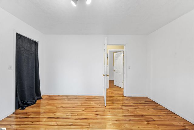 1016 Lee Vaughn Road, Simpsonville, SC 29681