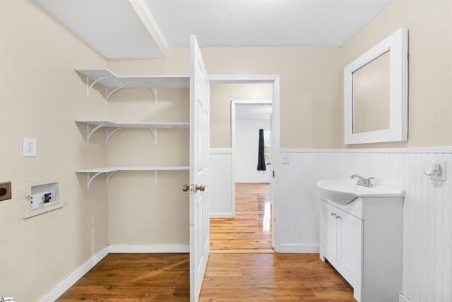 1016 Lee Vaughn Road, Simpsonville, SC 29681