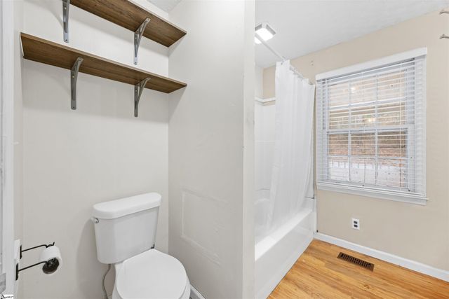 1016 Lee Vaughn Road, Simpsonville, SC 29681