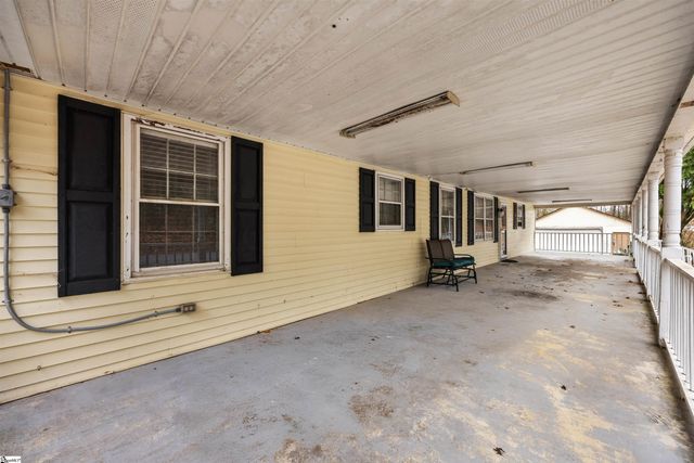 1016 Lee Vaughn Road, Simpsonville, SC 29681