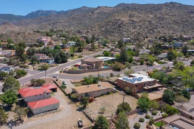 14304 OAKWOOD Place NE, Albuquerque, NM 87123