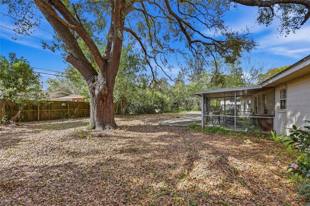 812 NW 36TH TERRACE, Gainesville, FL 32605