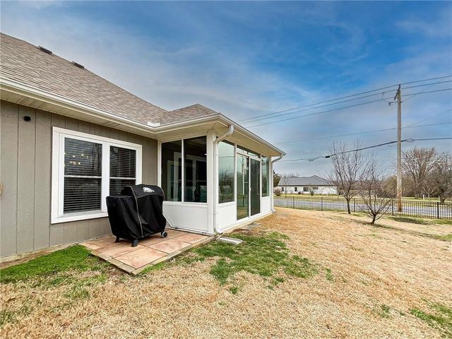 1520 S Madison Avenue, Sedalia, MO 65301