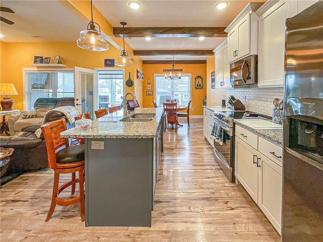 1520 S Madison Avenue, Sedalia, MO 65301