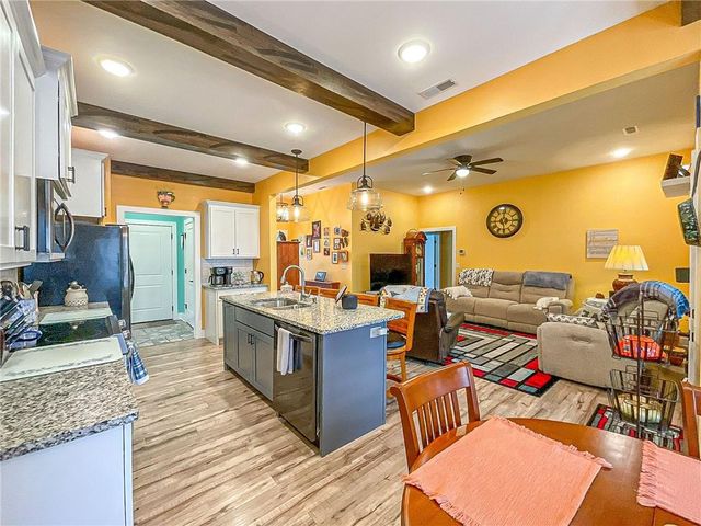 1520 S Madison Avenue, Sedalia, MO 65301