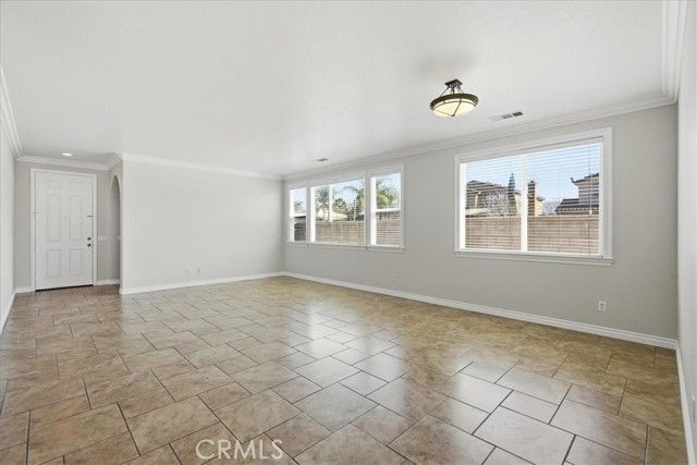 2722 Azalea Avenue, San Jacinto, CA 92582