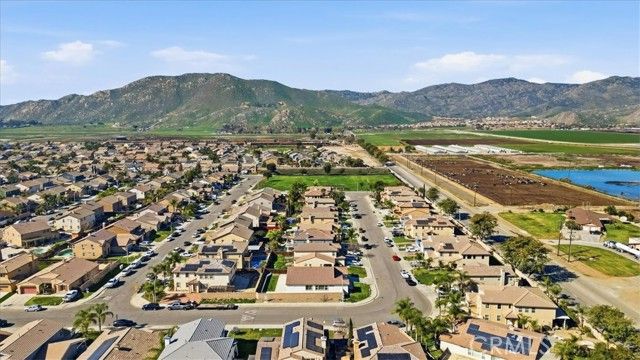 2722 Azalea Avenue, San Jacinto, CA 92582