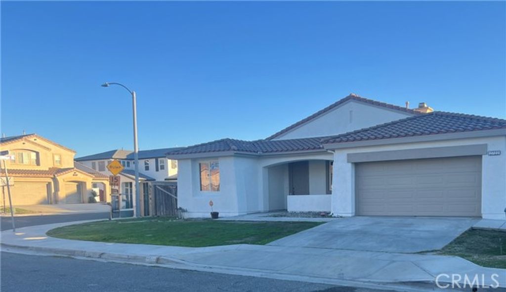 2722 Azalea Avenue, San Jacinto, CA 92582