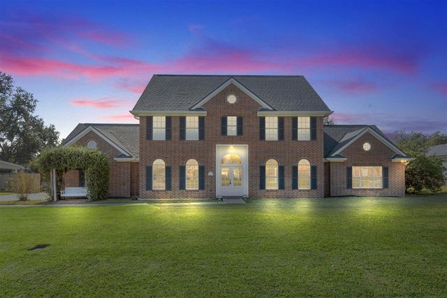 1905 Plantation Drive, Lake Charles, LA 70605