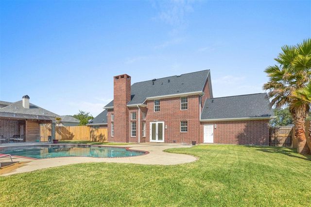 1905 Plantation Drive, Lake Charles, LA 70605