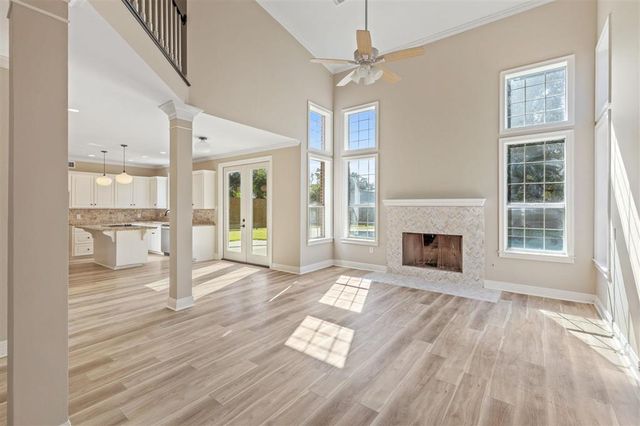 1905 Plantation Drive, Lake Charles, LA 70605