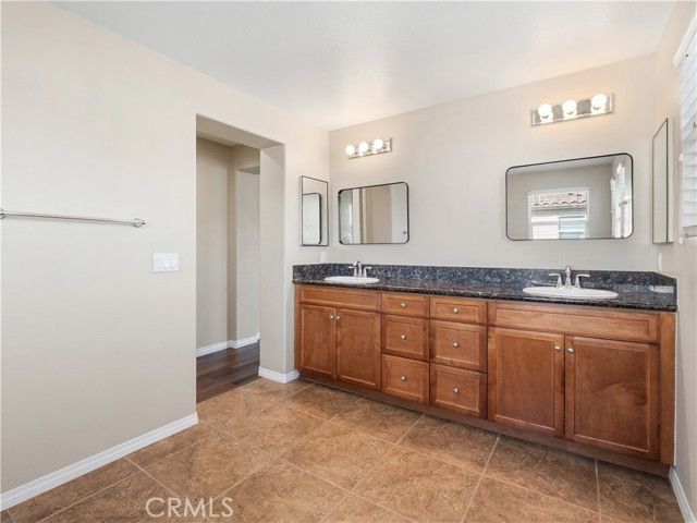 31769 Avenida Sonrisa, Castaic, CA 91384