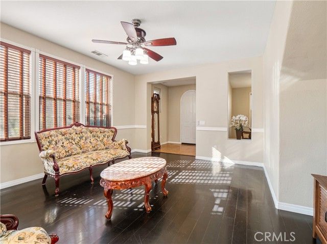 31769 Avenida Sonrisa, Castaic, CA 91384