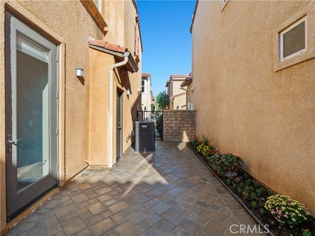 31769 Avenida Sonrisa, Castaic, CA 91384