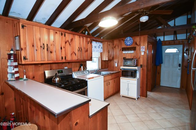 108 Midway Avenue, Seaside Park, NJ 08752