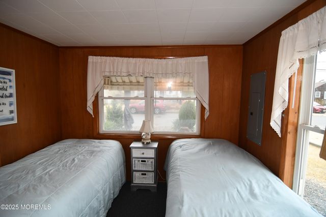 108 Midway Avenue, Seaside Park, NJ 08752