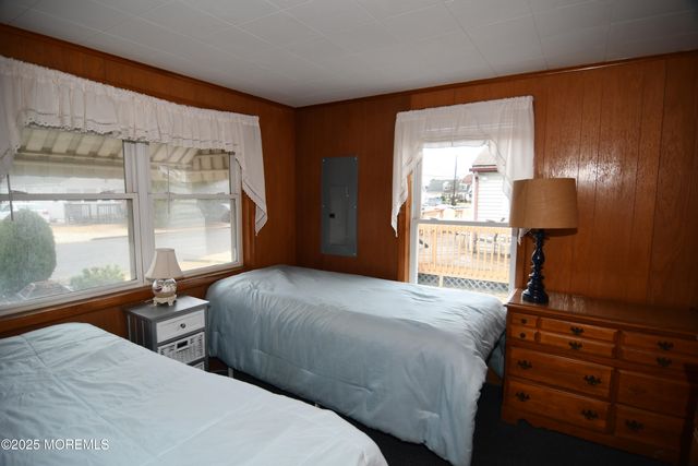 108 Midway Avenue, Seaside Park, NJ 08752