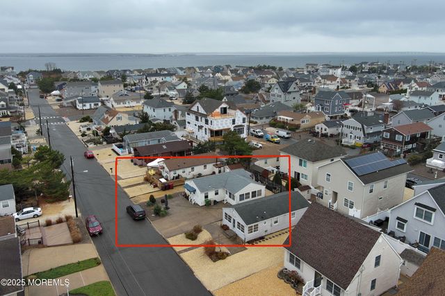 108 Midway Avenue, Seaside Park, NJ 08752